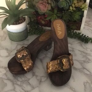 Mia Clog Sandals